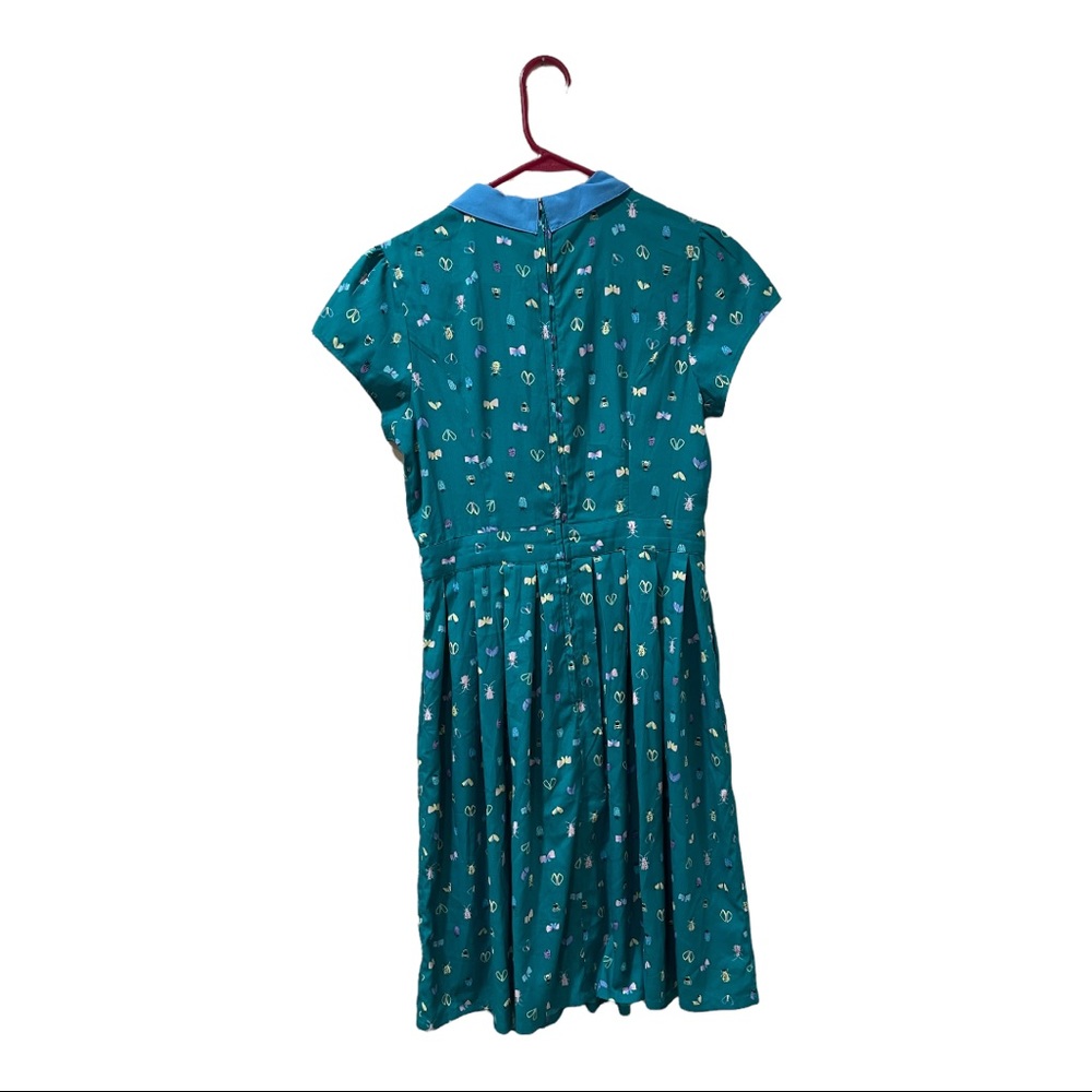 ❌Sold❌ Insect Print Collared Dress - Picture 2 of 5
